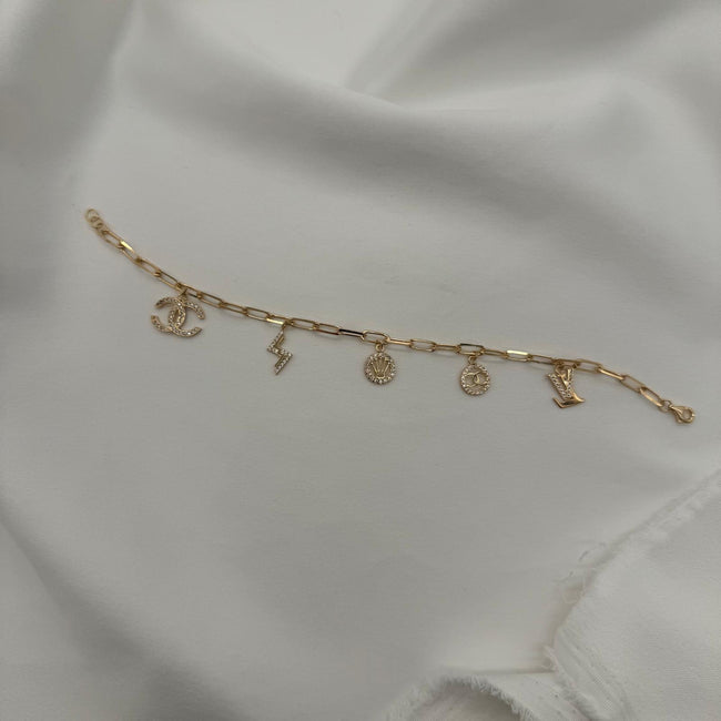 Larup Charm CH:11