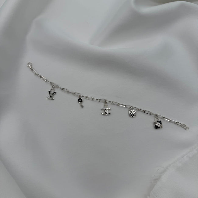 Siyah Anahtar Charm CH:18