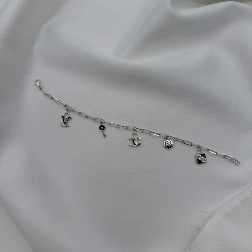 Beyaz Anahtar Charm CH:9