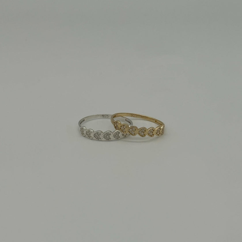 Taş Detaylı Sıralı Kalpli Yüzük