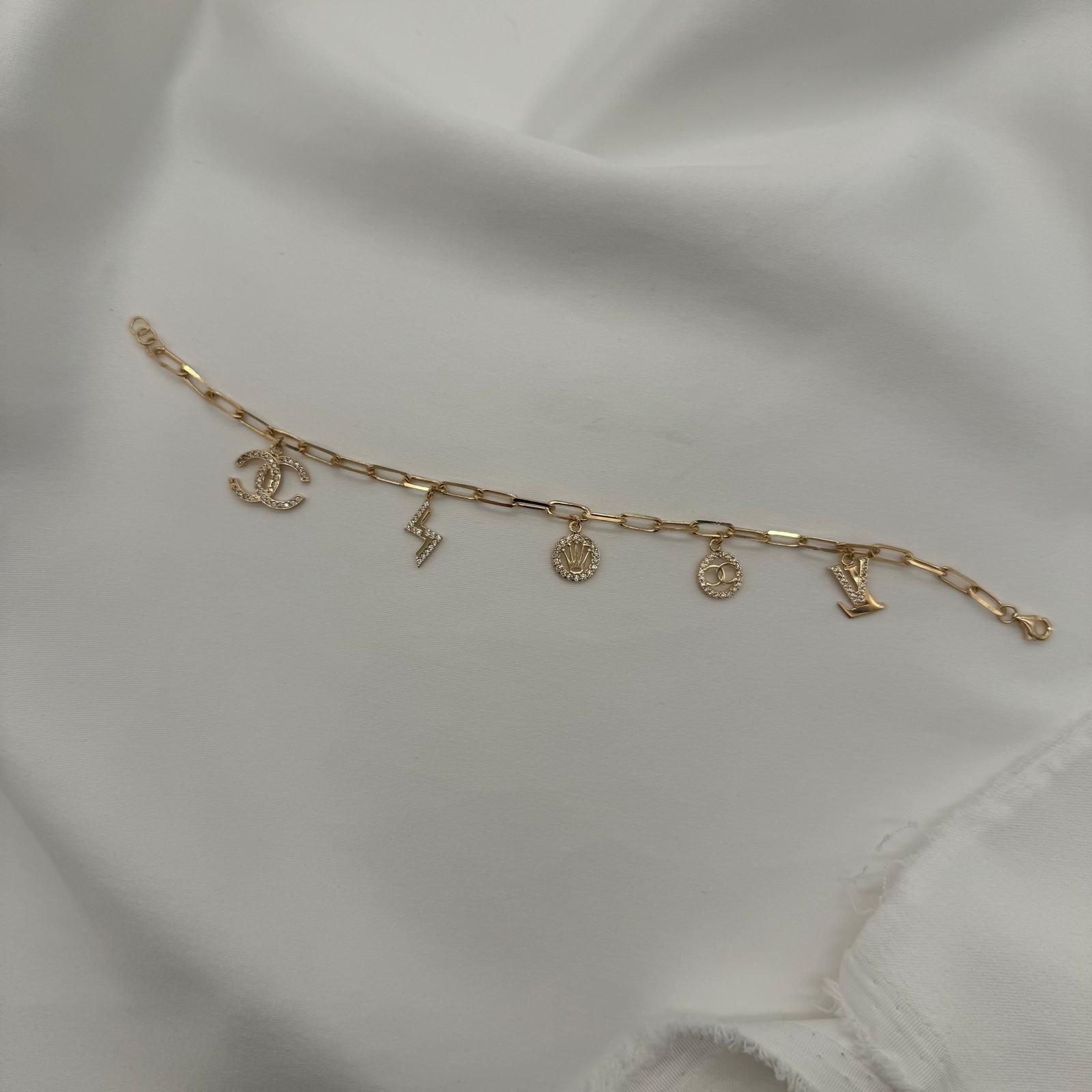 Fatma Eli Detaylı Charm CH2