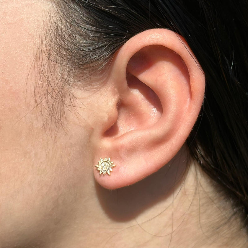 Taşlı Güneş Küpe